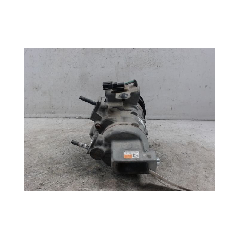 COMPRESSEUR AIR CONDITIONNE FORD FIESTA 2005-