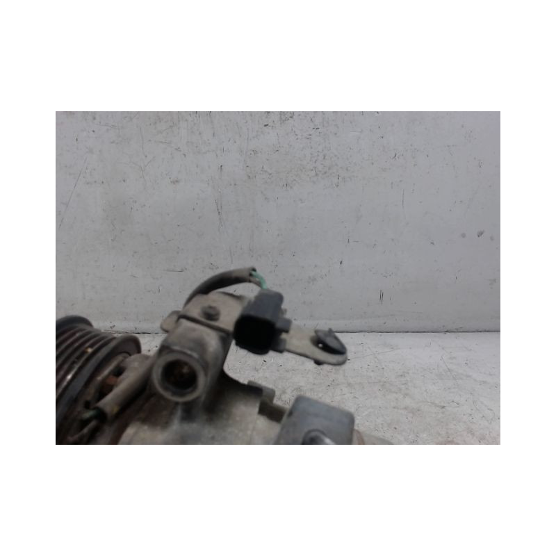 COMPRESSEUR AIR CONDITIONNE FORD FIESTA 2005-