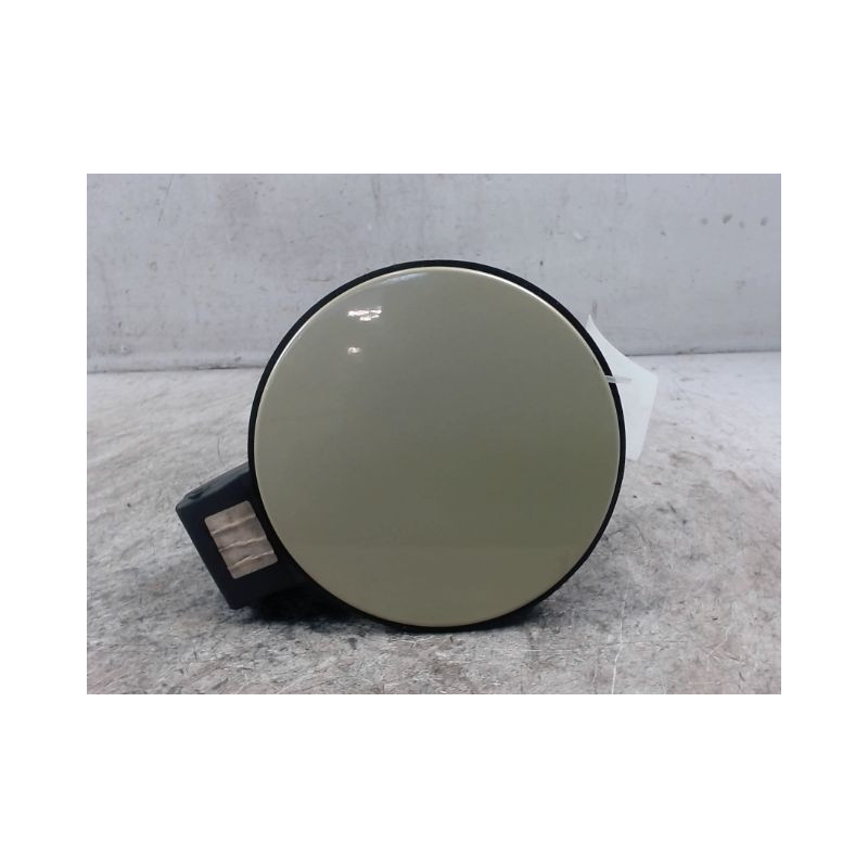 VOLET DE TRAPPE CARBURANT MITSUBISHI COLT 2004-