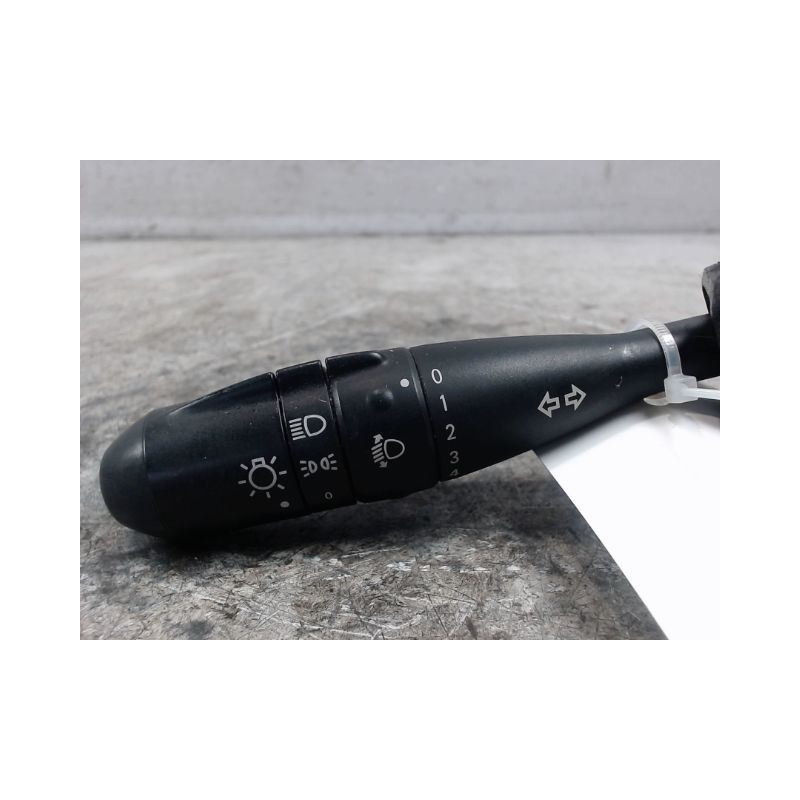 COMMANDE CLIGNOTANT MITSUBISHI COLT 2004-