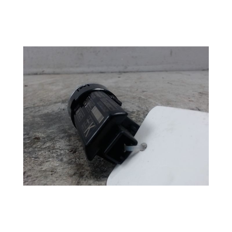 BOUTON DE DEMARRAGE TOYOTA AURIS 2010-