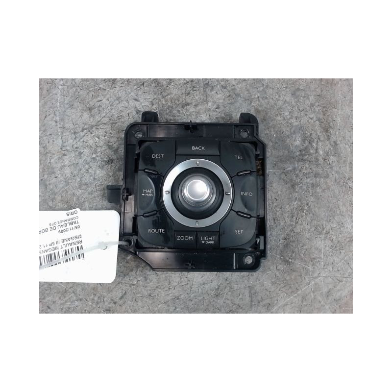 COMMANDE GPS RENAULT MEGANE III 2008-