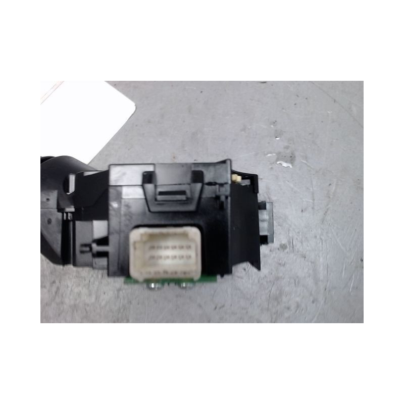 COMMANDE CLIGNOTANT MAZDA MAZDA 6 2008-