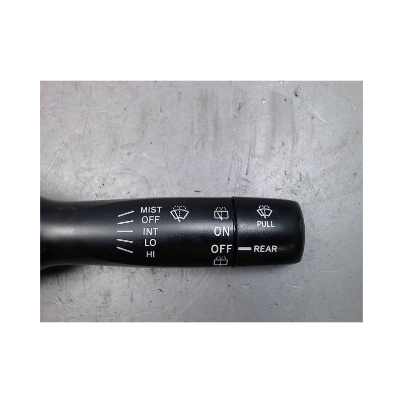 COMMANDE ESSUIE GLACE TOYOTA YARIS 2005-