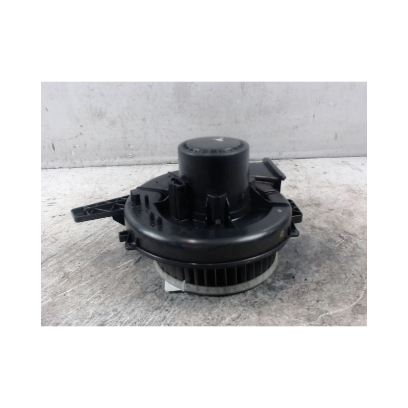 MOTEUR VENTILATEUR CHAUFFAGE AUDI A1