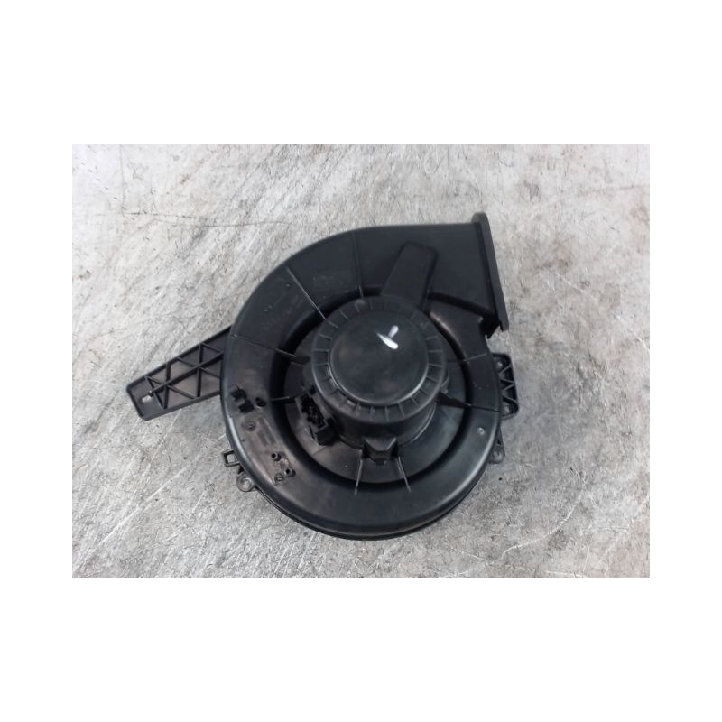 MOTEUR VENTILATEUR CHAUFFAGE AUDI A1