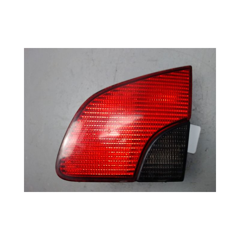 FEU ARRIERE INTERIEUR DROIT PEUGEOT 406 BREAK 99-04
