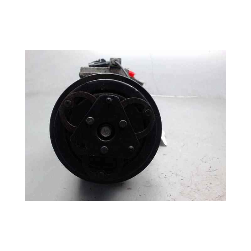 COMPRESSEUR AIR CONDITIONNE OPEL AGILA
