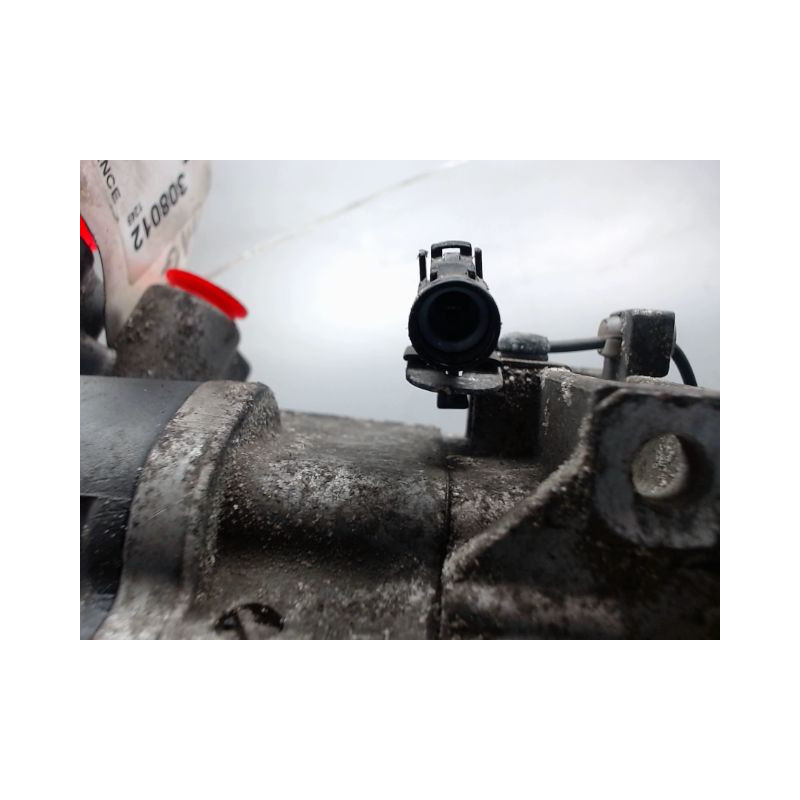 COMPRESSEUR AIR CONDITIONNE OPEL AGILA