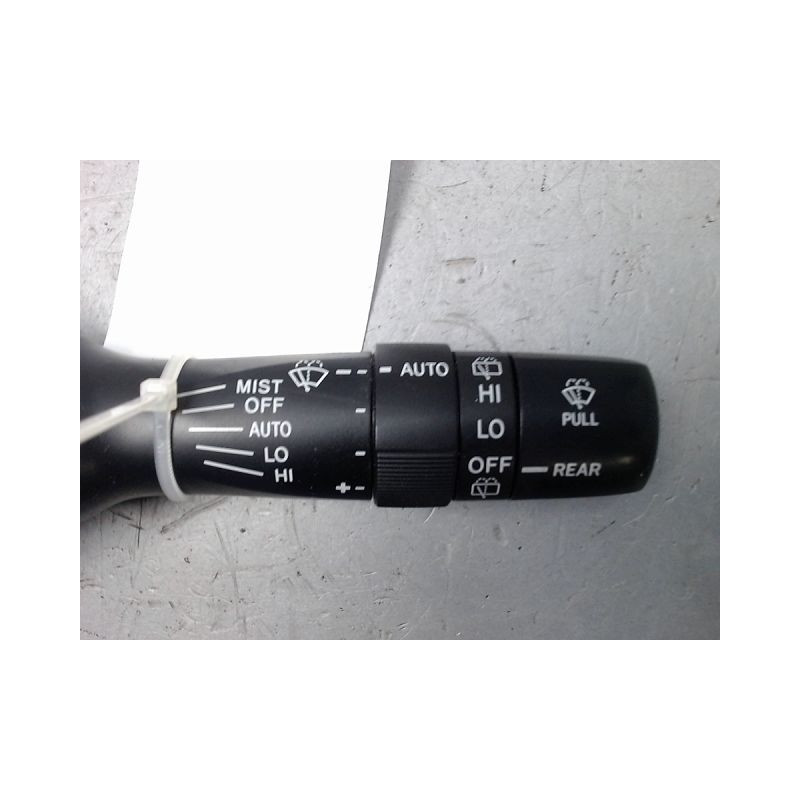 COMMANDE ESSUIE GLACE TOYOTA RAV4 2006