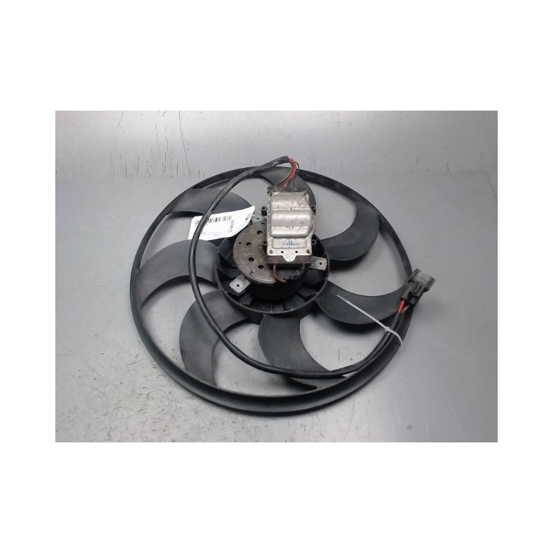 MOTEUR VENTILATEUR RADIATEUR B.M.W. SERIE 1