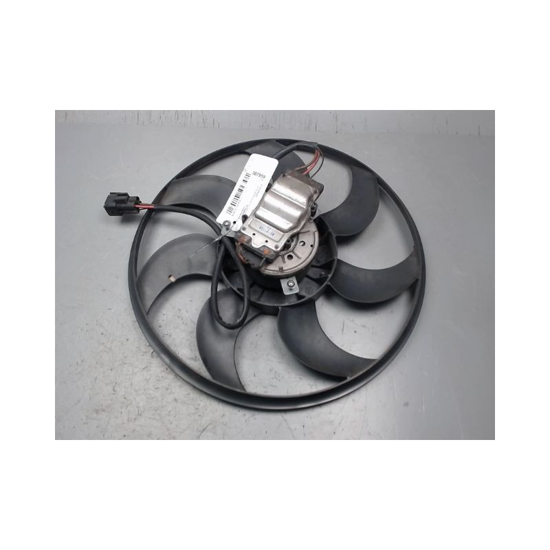 MOTEUR VENTILATEUR RADIATEUR B.M.W. SERIE 1