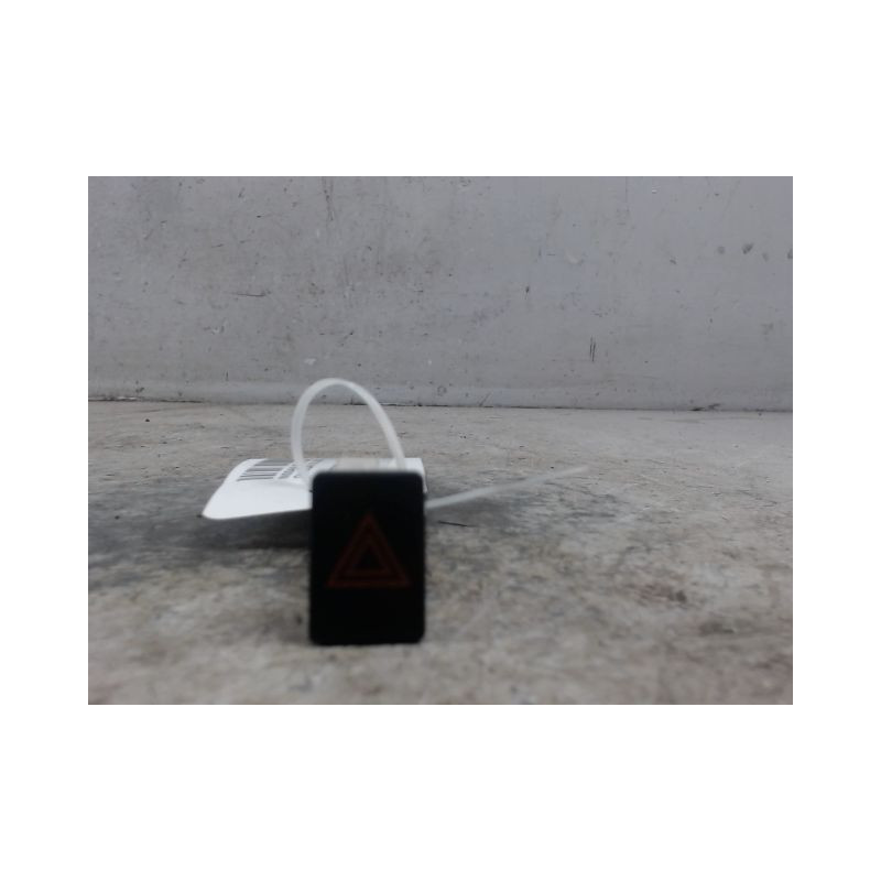 BOUTON DE WARNING NISSAN QHASQAI 2007-