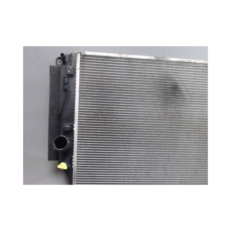 RADIATEUR TOYOTA RAV4 2006