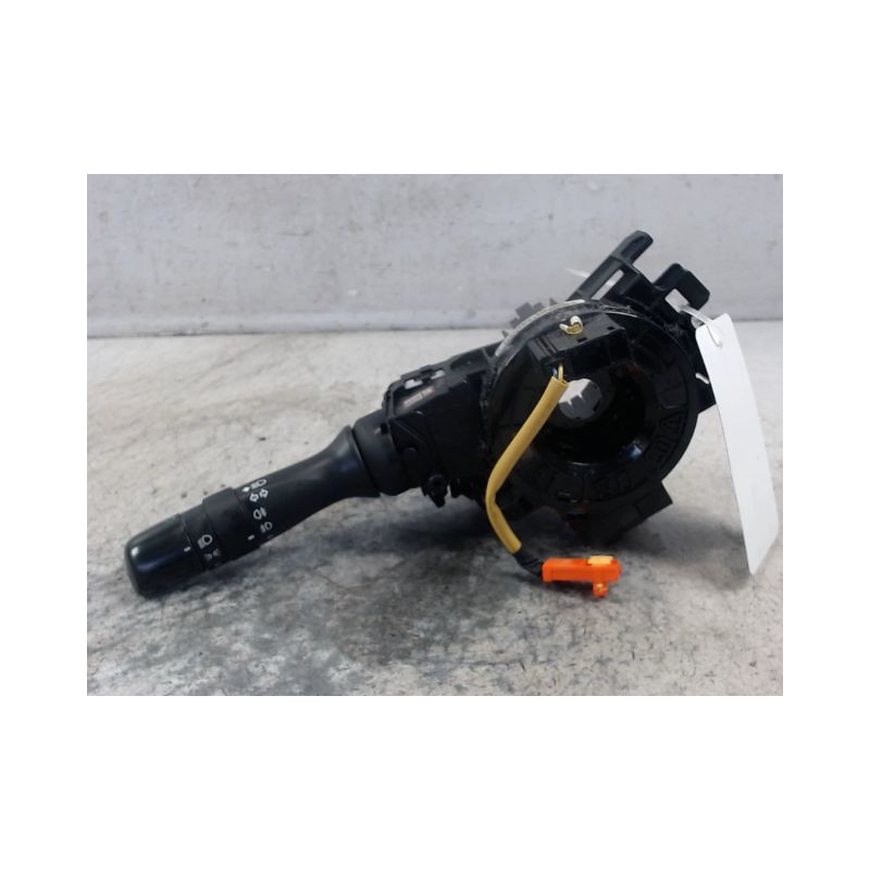 COMMANDE CLIGNOTANT TOYOTA YARIS II 2010-