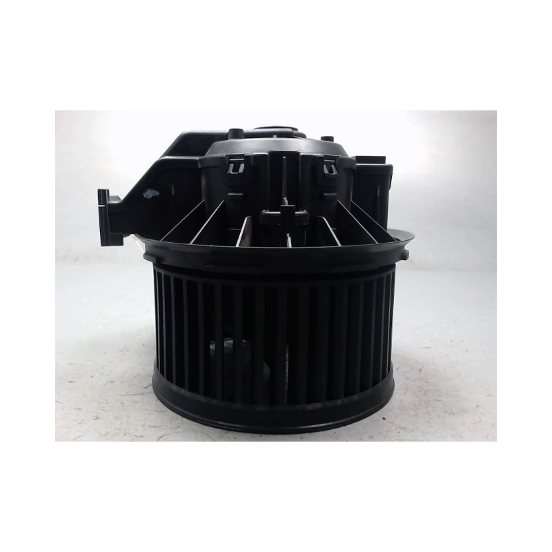 MOTEUR VENTILATEUR CHAUFFAGE FORD FIESTA 2008-