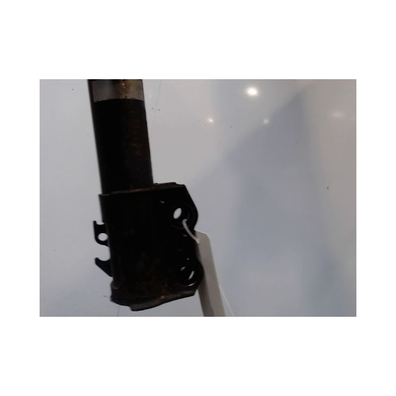 AMORTISSEUR AVANT GAUCHE TOYOTA YARIS II 2010-