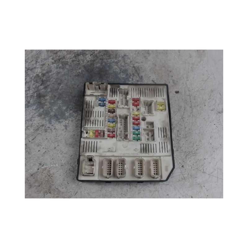 PLATINE FUSIBLE AVANT RENAULT MEGANE III 2008-