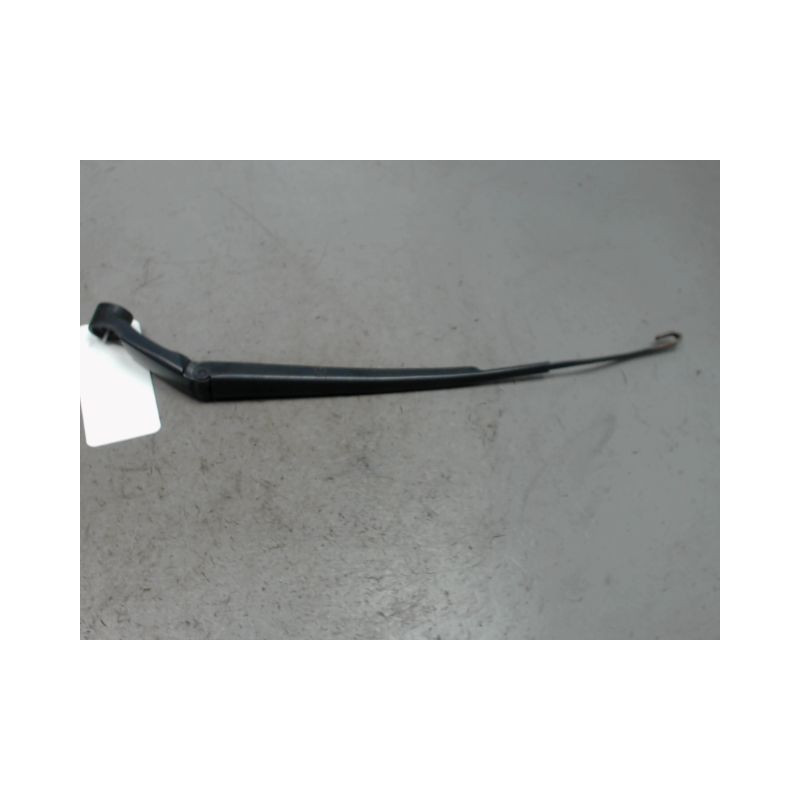 BRAS ESSUIE-GLACE AVANT DROIT TOYOTA YARIS