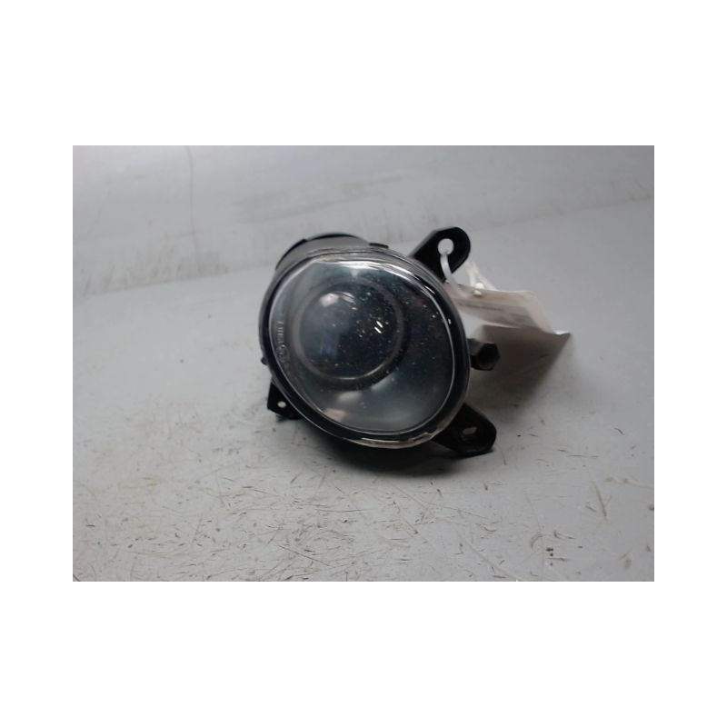 PHARE ANTIBROUILLARD AVANT GAUCHE VOLKSWAGEN PASSAT 2000-2005