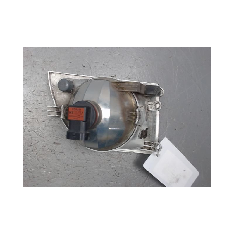 PHARE ANTIBROUILLARD AVANT GAUCHE SKODA ROOMSTER