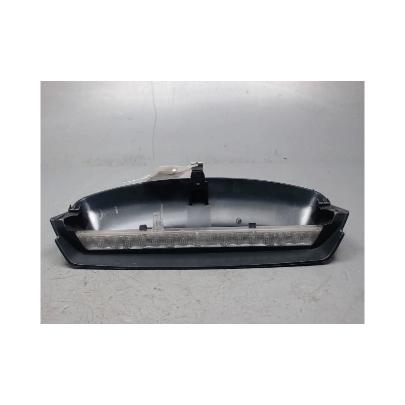 FEUX STOP SUPPLEMENTAIRE SKODA ROOMSTER