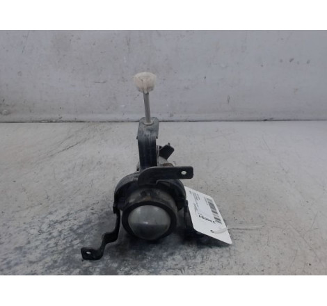 PHARE ANTIBROUILLARD AVD