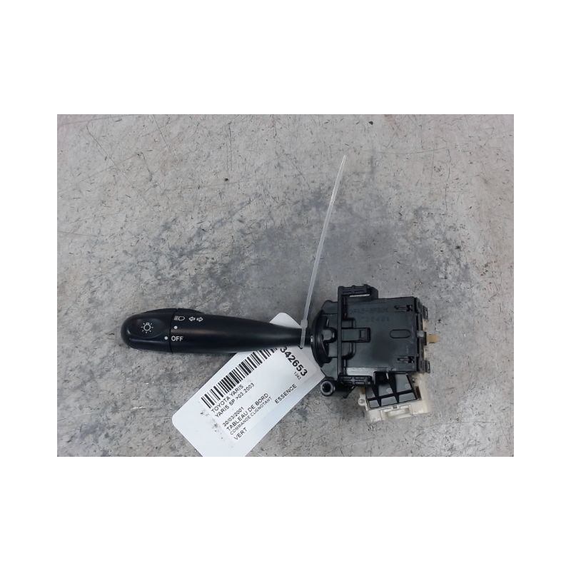 COMMANDE CLIGNOTANT TOYOTA YARIS -2003