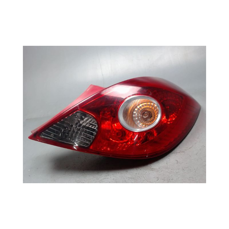 FEU ARRIERE DROIT OPEL CORSA 06-09