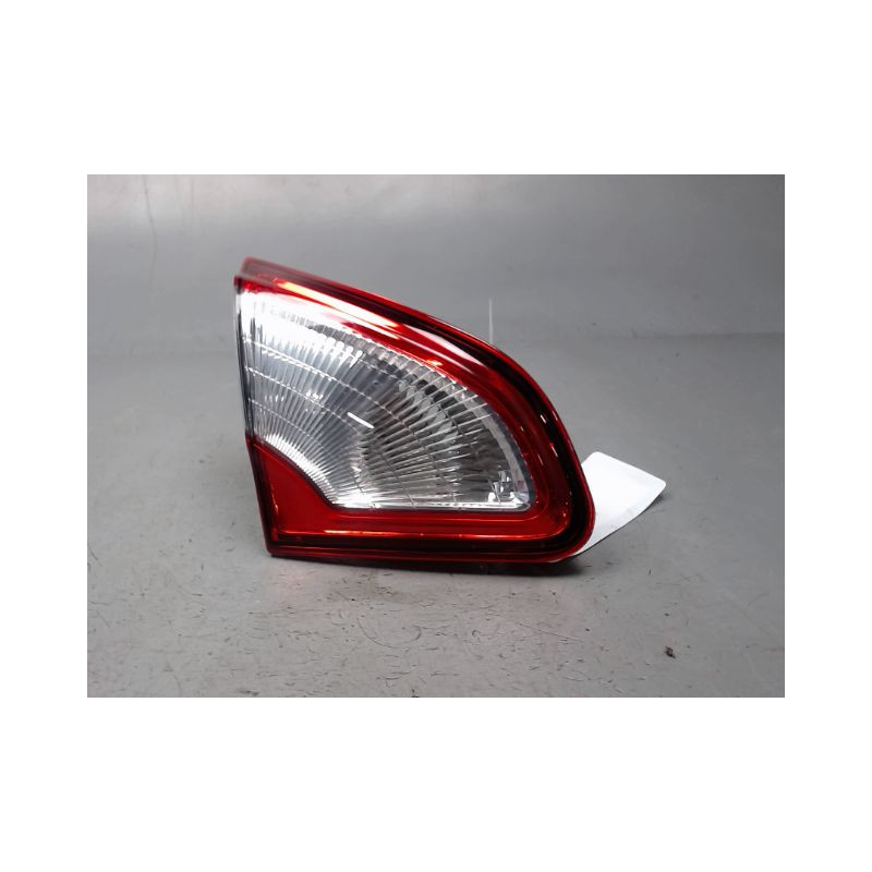 FEU ARRIERE INTERIEUR GAUCHE NISSAN QASHQAI
