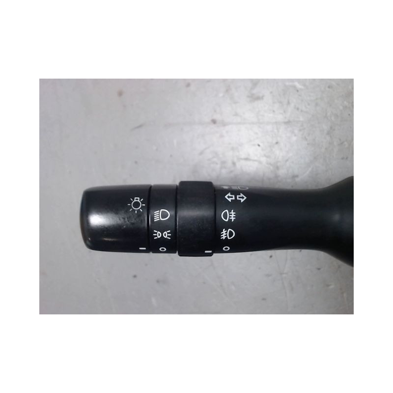 COMMANDE CLIGNOTANT TOYOTA YARIS