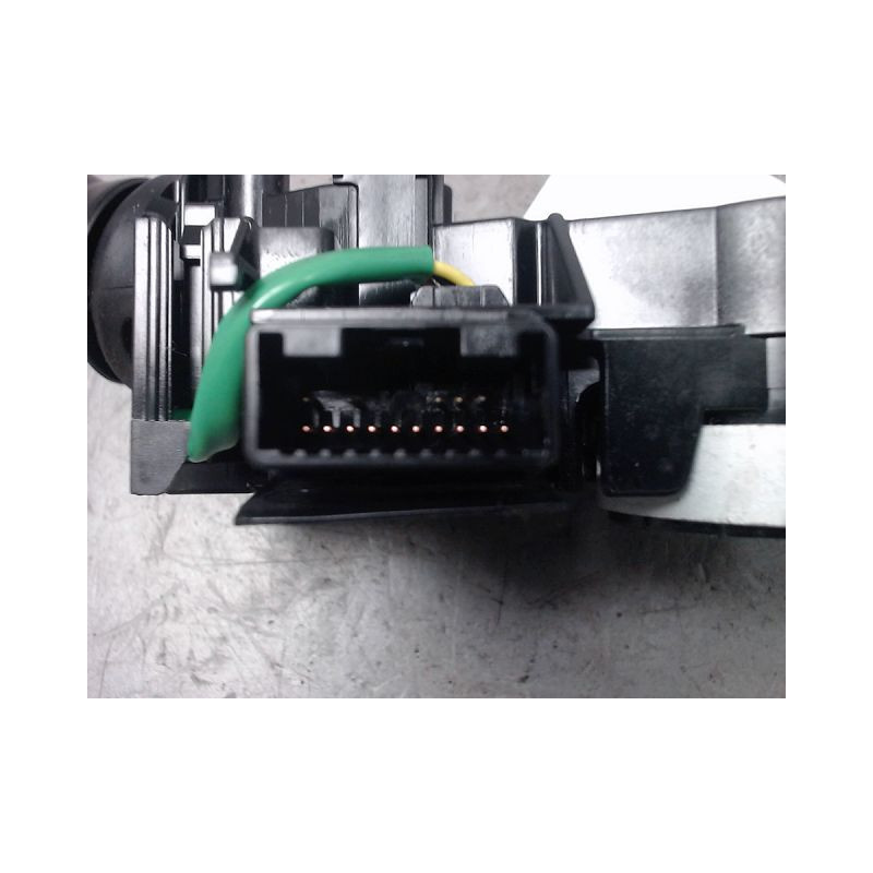 COMMANDE CLIGNOTANT TOYOTA YARIS