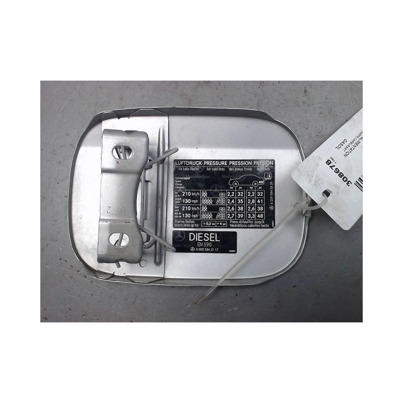 VOLET DE TRAPPE CARBURANT MERCEDES CLK