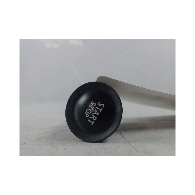 BOUTON DE DEMARRAGE RENAULT MEGANE