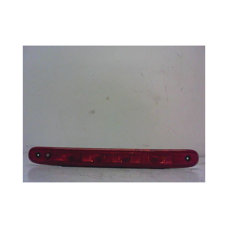 FEUX STOP SUPPLEMENTAIRE TOYOTA AYGO