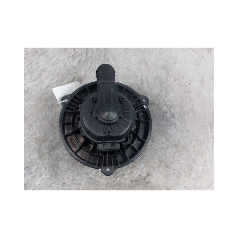 MOTEUR VENTILATEUR CHAUFFAGE KIA CEE-D
