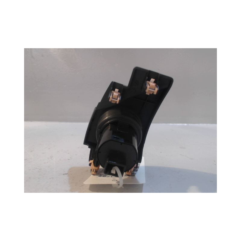 BOUTON DE DEMARRAGE SUZUKI SWIFT