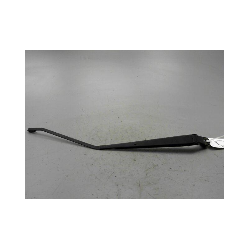 BRAS ESSUIE-GLACE AVANT DROIT SUZUKI SWIFT III 2005-2011