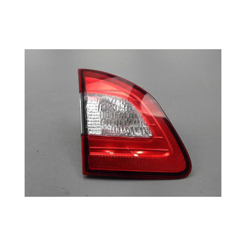 FEU ARRIERE INTERIEUR GAUCHE FORD FIESTA VI Phase 1 2002-2005
