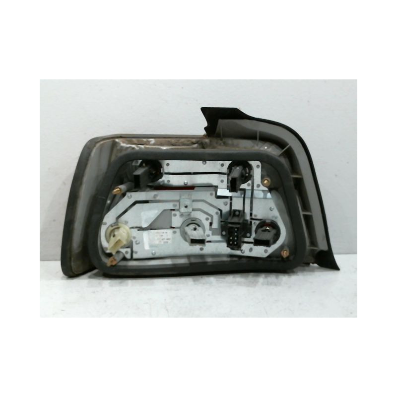 FEU ARRIERE DROIT BMW SERIE 3 (E36) 91-98