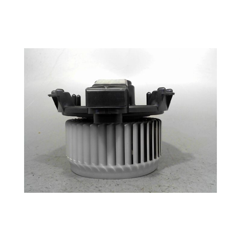 MOTEUR VENTILATEUR CHAUFFAGE SUZUKI SWIFT