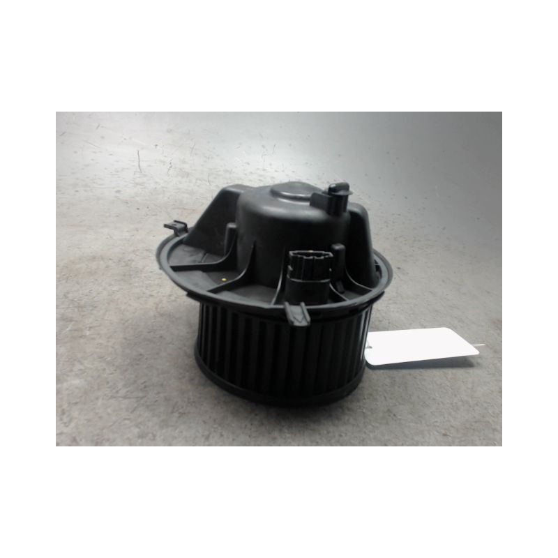 MOTEUR VENTILATEUR CHAUFFAGE VOLKSWAGEN CADDY