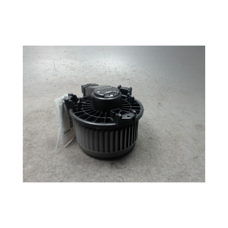 MOTEUR VENTILATEUR CHAUFFAGE TOYOTA YARIS