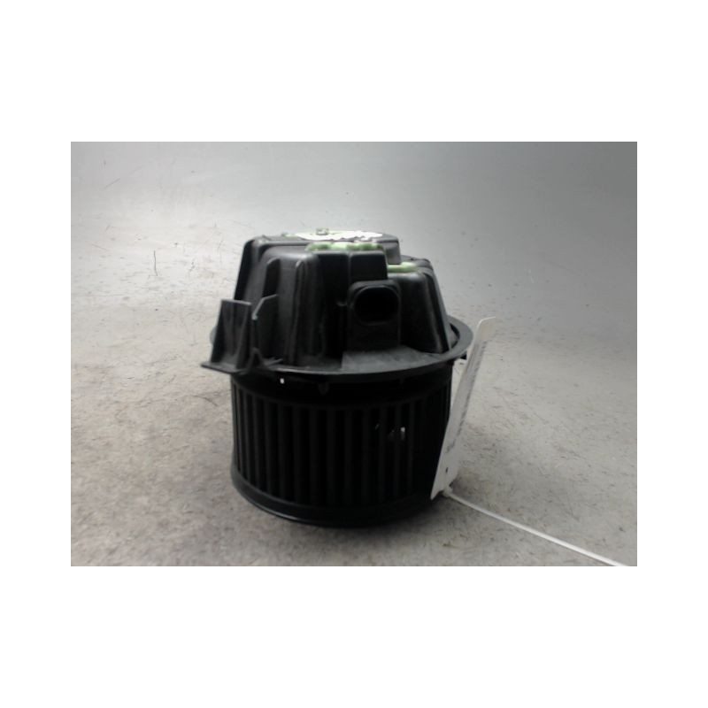 MOTEUR VENTILATEUR CHAUFFAGE DACIA SANDERO