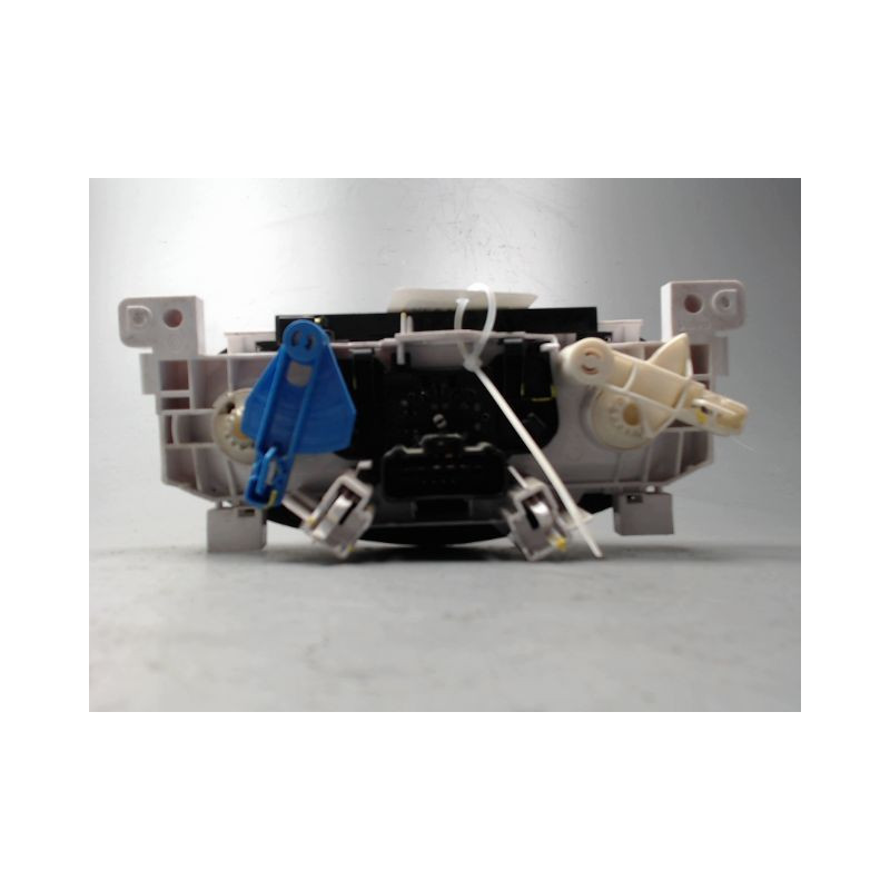 COMMANDE DE CHAUFFAGE DACIA SANDERO