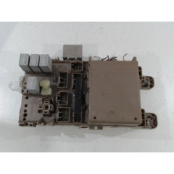 PLATINE FUSIBLE AV