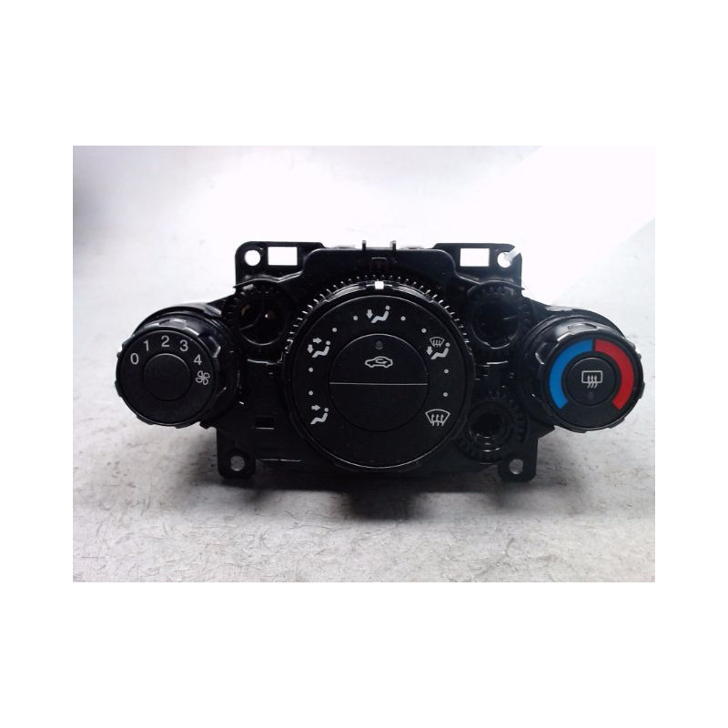 COMMANDE DE CHAUFFAGE FORD FIESTA