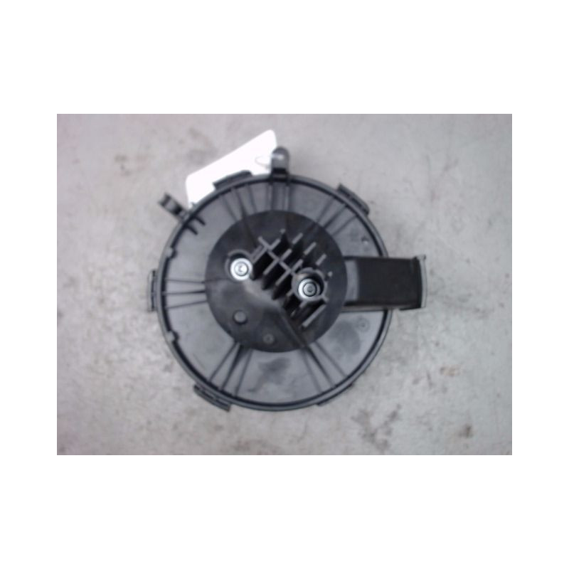 MOTEUR VENTILATEUR CHAUFFAGE OPEL ZAFIRA 2005-