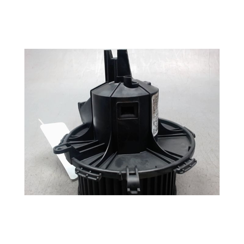 MOTEUR VENTILATEUR CHAUFFAGE OPEL ZAFIRA 2005-