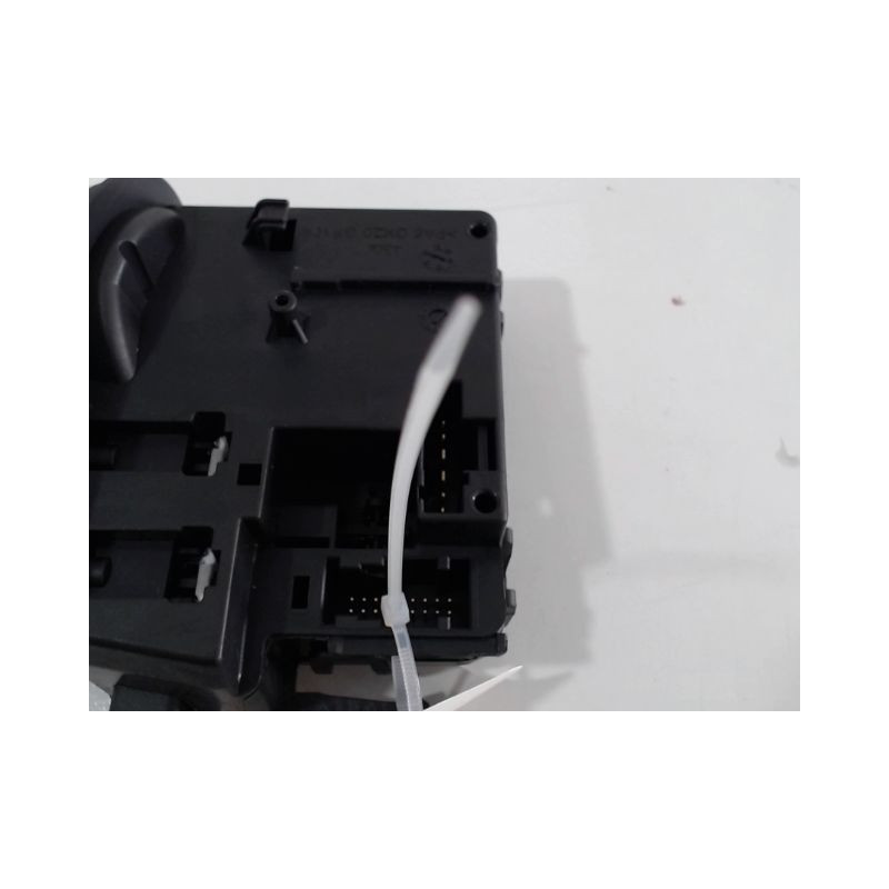 COMMANDE ESSUIE GLACE RENAULT CLIO III 2005-
